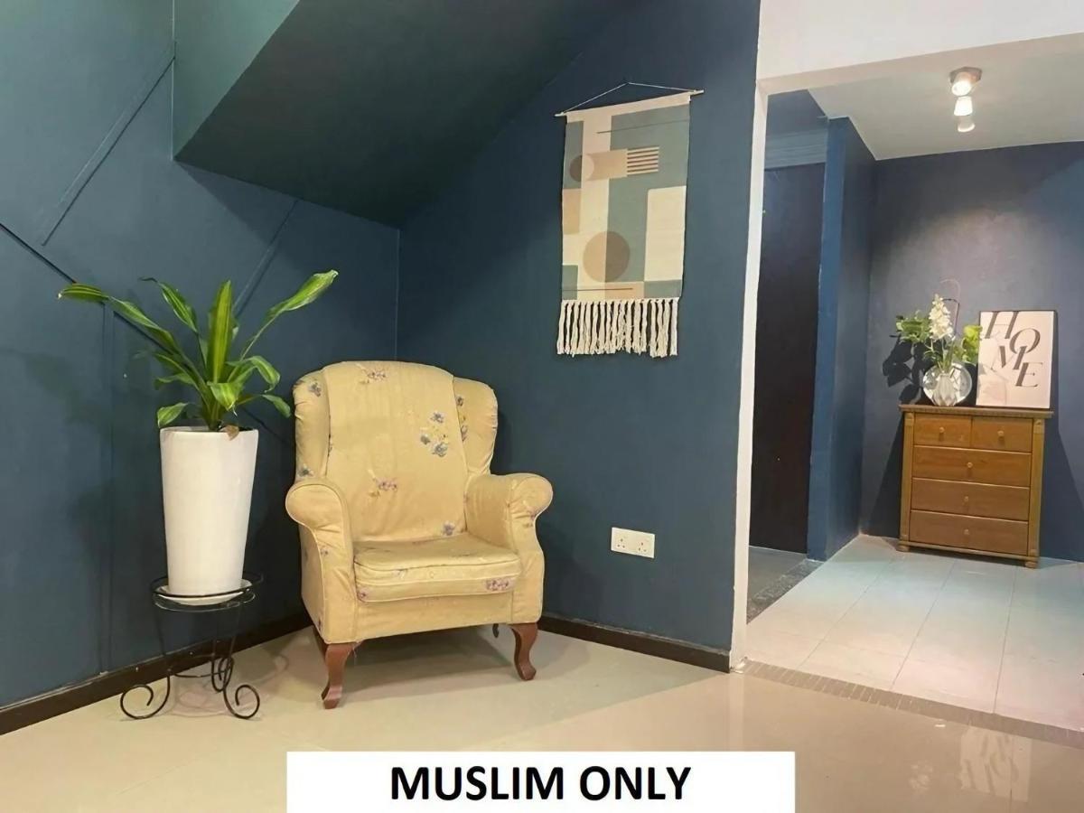 Homestay Laman Nuri, Kota Damansara Petaling Jaya Exterior foto