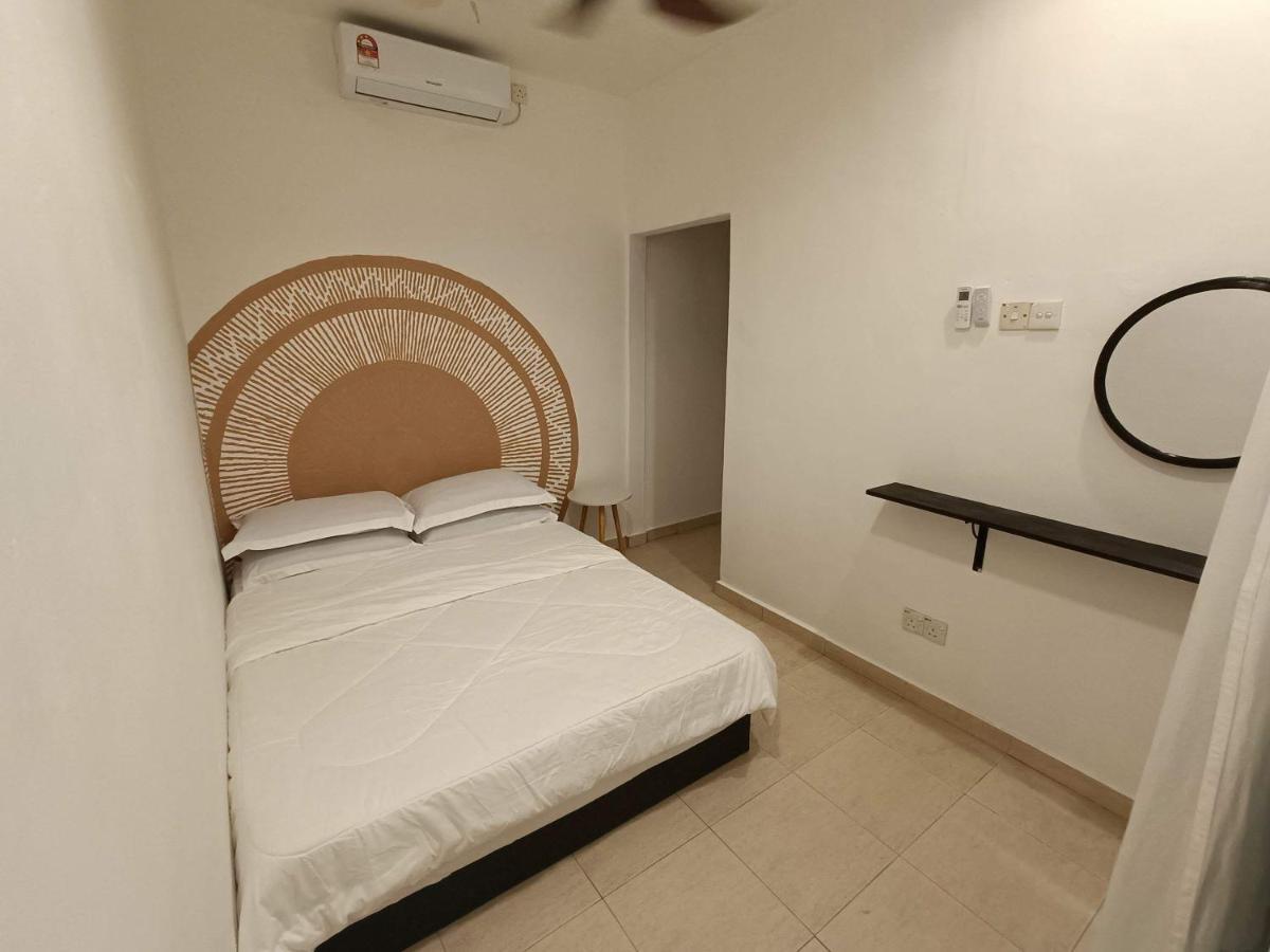 Homestay Laman Nuri, Kota Damansara Petaling Jaya Exterior foto